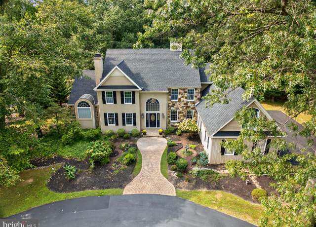 Property at 1309 Richmond Pl, Downingtown, PA 19335, 5 beds, 3.5 baths
