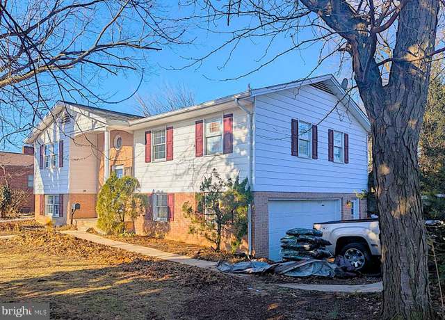 Property at 1761 Scotland Ave, Chambersburg, PA 17201, 4 beds, 2.5 baths