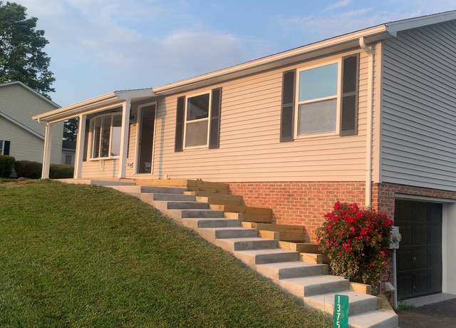 Property at 13756 Donovan Dr, Greencastle, PA 17225, 3 beds, 2 baths