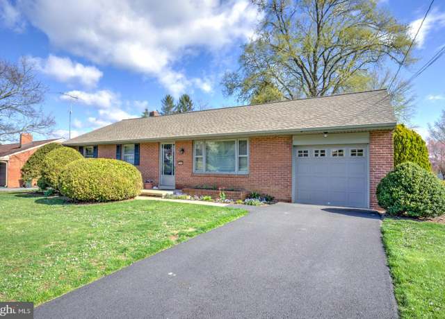Property at 24 Wolf Rd, Akron, PA 17501, 3 beds, 1 bath