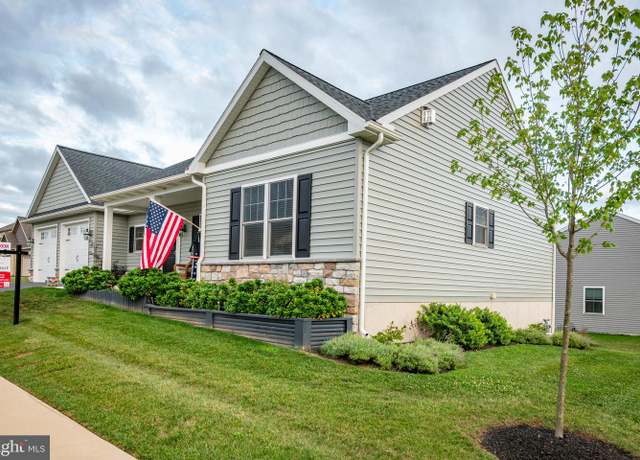 Property at 125 Lindsey Ln, Elizabethtown, PA 17022, 3 beds, 2 baths