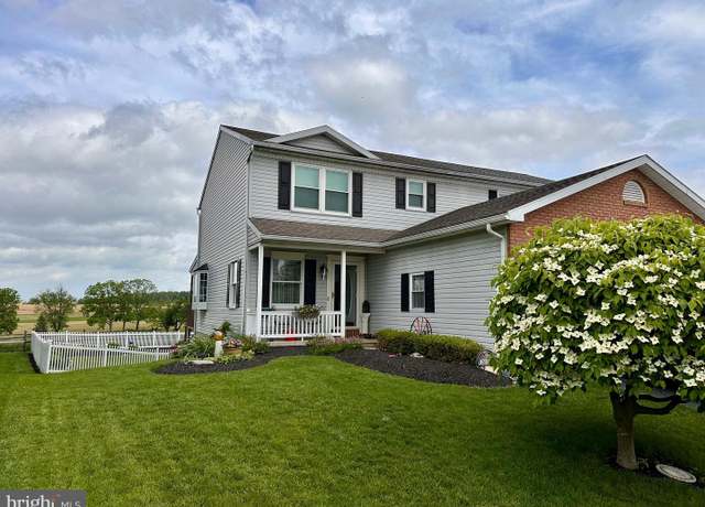 Property at 267 Acorn Cir, Lebanon, PA 17042, 3 beds, 2.5 baths