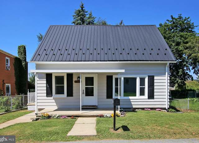 Property at 615 S 5th St, Lebanon, PA 17042, 3 beds, 1.5 baths