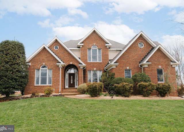 Property at 1812 Fairway Ct, Culpeper, VA 22701, 6 beds, 4.5 baths
