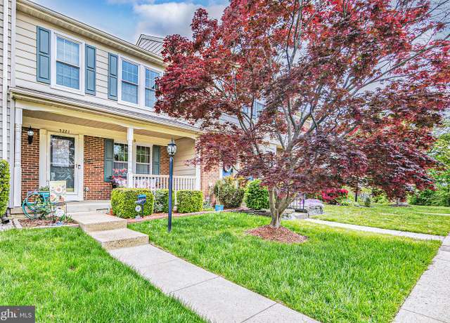 Property at 5221 Dunstable Ln, Alexandria, VA 22315, 3 beds, 3.5 baths
