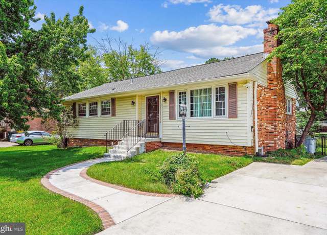 Property at 14955 Greymont Dr, Centreville, VA 20120, 4 beds, 3 baths