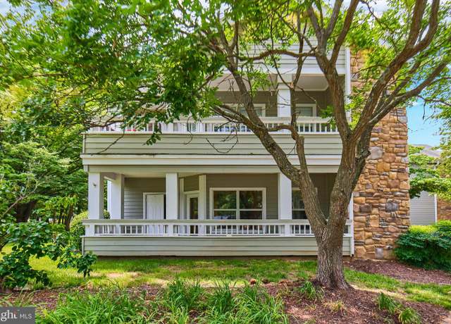 Property at 13060 Autumn Woods Way #101, Fairfax, VA 22033, 2 beds, 2 baths