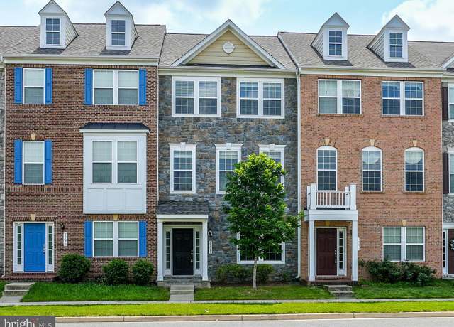 Property at 25672 Pleasant Valley Rd, Chantilly, VA 20152, 4 beds, 3.5 baths