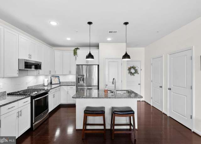 Property at 1504 Ribbon Limestone Ter SE, Leesburg, VA 20175, 3 beds, 2.5 baths