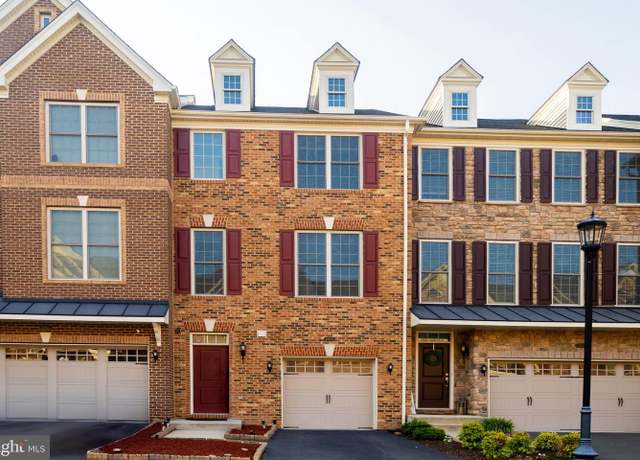 Property at 42624 Lisburn Chase Ter, Chantilly, VA 20152, 3 beds, 3.5 baths