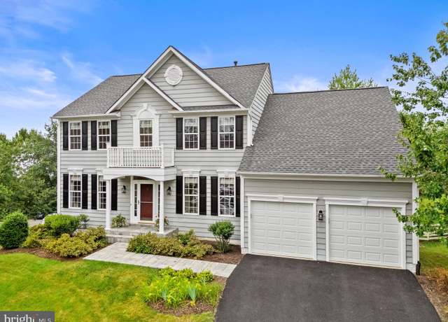 Property at 297 Whitehorse Ct SW, Leesburg, VA 20175, 5 beds, 3.5 baths