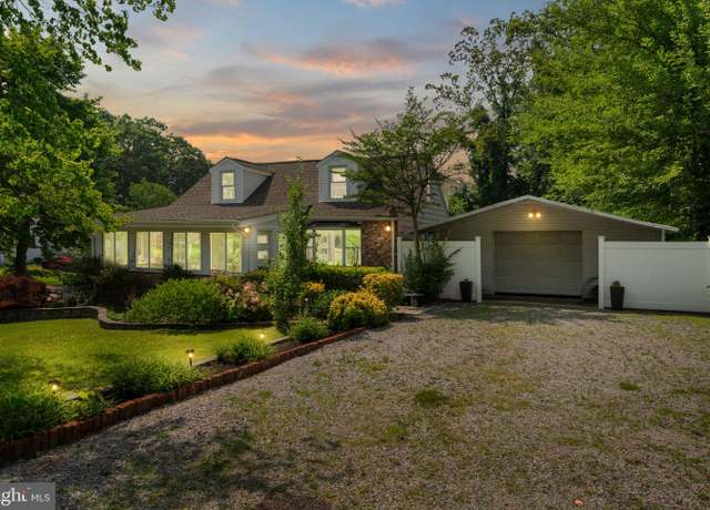 Property at 20 Aquia Ave, Stafford, VA 22556, 4 beds, 2 baths