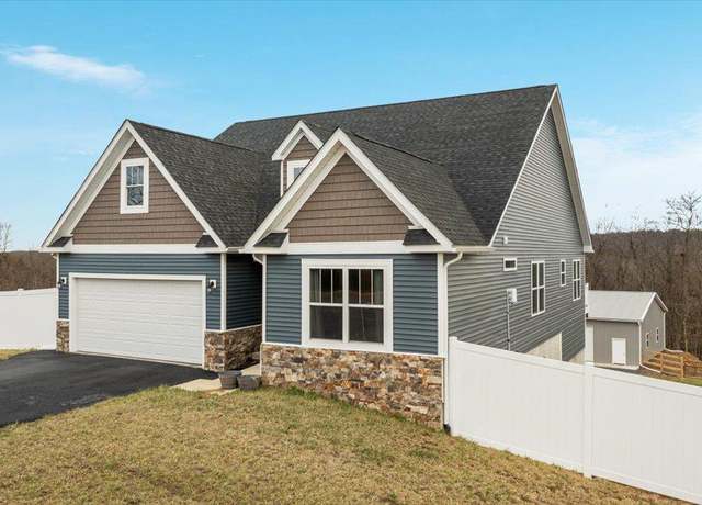 Property at 463 Escape Ct, Hedgesville, WV 25427, 5 beds, 3 baths