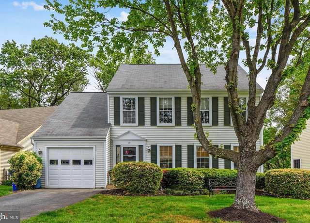 Property at 13 Burnt Woods Ct, Germantown, MD 20874, 4 beds, 2.5 baths