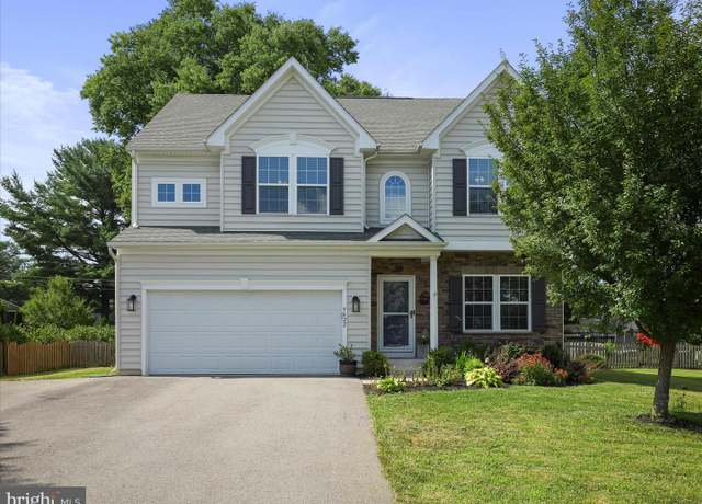 Property at 9622 Dumbarton Dr, Hagerstown, MD 21740, 4 beds, 2.5 baths