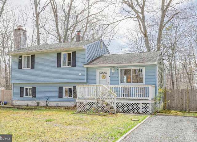 Property at 420 Tennessee Trl, Browns Mills, NJ 08015, 3 beds, 1.5 baths