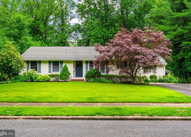 Property at 10 S Shirley Ave, Moorestown, NJ 08057, 3 beds, 2.5 baths