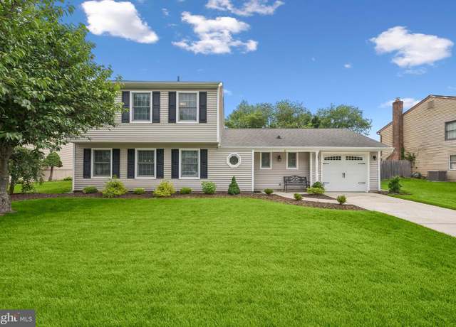Property at 81 Argyle Ave, Blackwood, NJ 08012, 3 beds, 2.5 baths