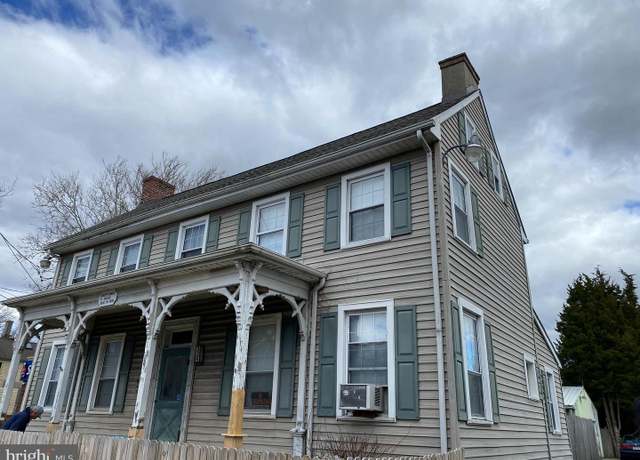 Property at 324 E Broadway, Salem, NJ 08079, 4 beds, 2 baths