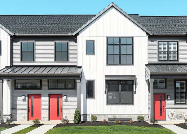 Property at 121 Madison Dr, Mechanicsburg, PA 17055, 3 beds, 2.5 baths