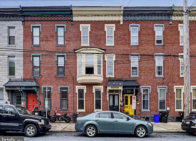 Property at 233 Boas St, Harrisburg, PA 17102, 4 beds, 1.5 baths