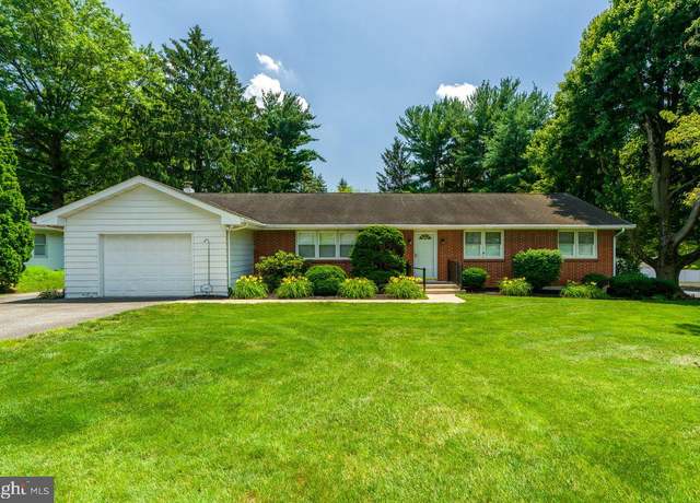Property at 180 W Charlotte St, Millersville, PA 17551, 3 beds, 1.5 baths