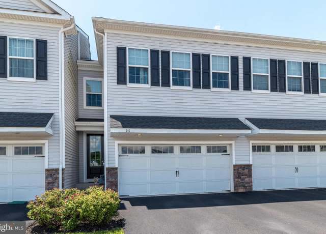 Property at 141 Golden Vale Dr, Royersford, PA 19468, 3 beds, 3.5 baths