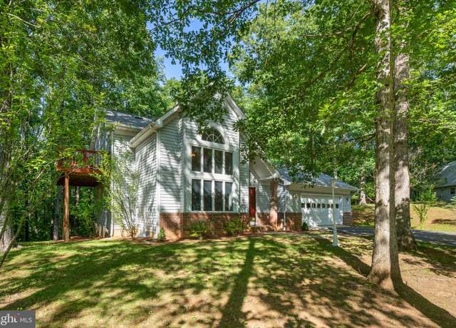 Property at 11115 Orlean Vista Dr, Marshall, VA 20115, 4 beds, 3.5 baths