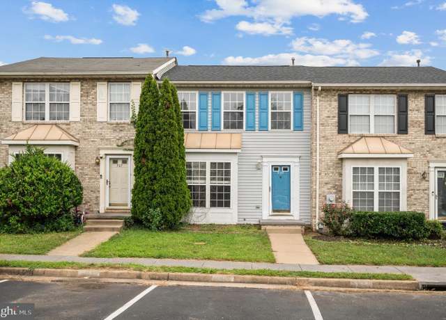 Property at 509 Braeburn Dr, Winchester, VA 22601, 2 beds, 2.5 baths