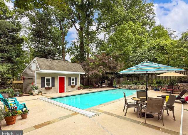 Property at 7221 Timber Ln, Falls Church, VA 22046, 6 beds, 4.5 baths