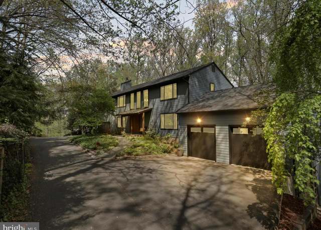 Property at 2013A Lorraine Ave, Mclean, VA 22101, 5 beds, 3.5 baths
