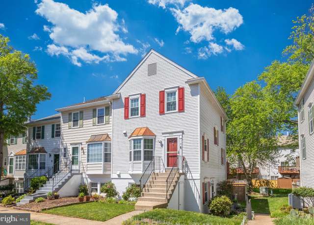 Property at 4038 Spring Run Ct Unit 7A, Chantilly, VA 20151, 3 beds, 2.5 baths