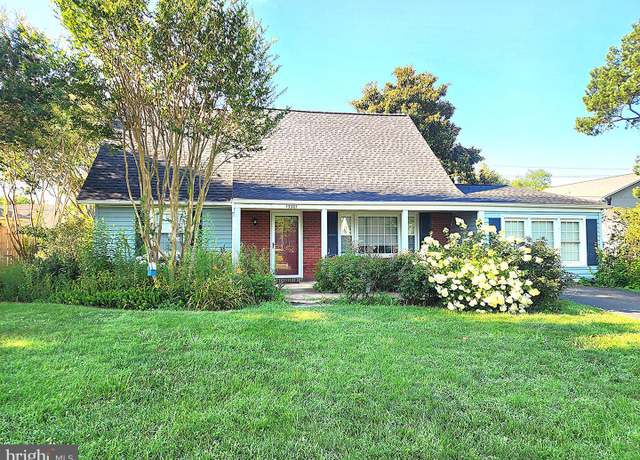 Property at 13301 Point Pleasant Dr, Fairfax, VA 22033, 4 beds, 2 baths