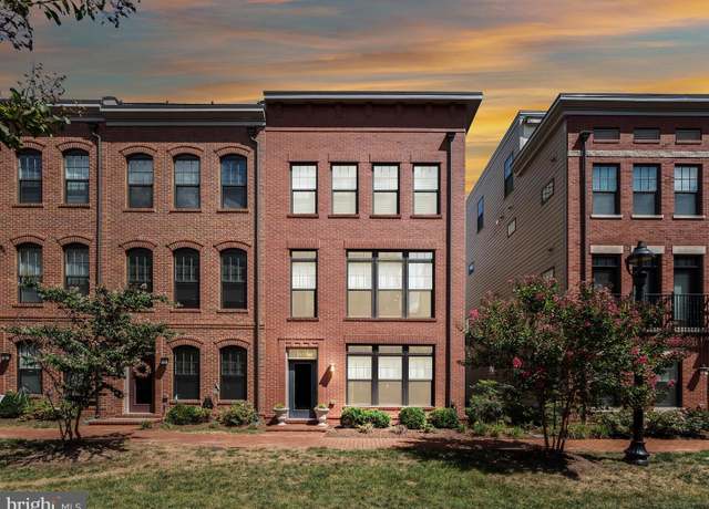 Property at 411 Bicksler Sq SE, Leesburg, VA 20175, 4 beds, 4 baths