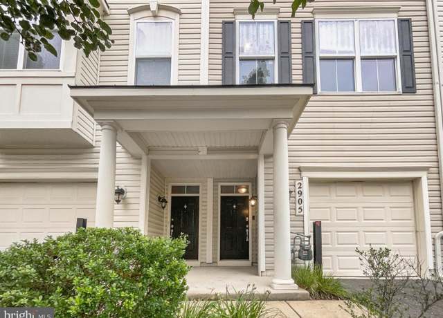 Property at 2905 Chinkapin Oak Ln, Woodbridge, VA 22191, 2 beds, 2.5 baths