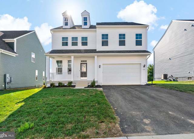 Property at 812 Lord Fairfax St, Charles Town, WV 25414, 5 beds, 3.5 baths