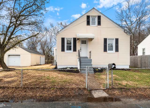 Property at 4 N Point Ter, Baltimore, MD 21222, 2 beds, 2 baths