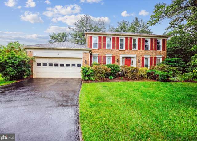 Property at 6 Tupelo Ct, Rockville, MD 20855, 4 beds, 3.5 baths