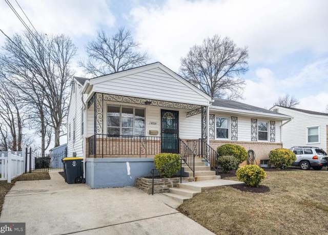 Property at 4704 Rockford Dr, Hyattsville, MD 20784, 3 beds, 2.5 baths