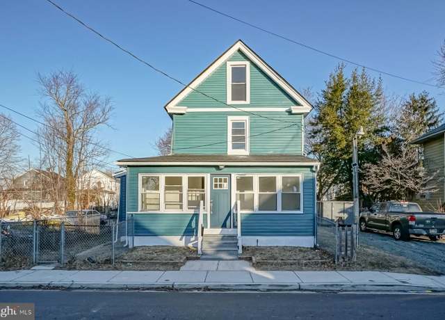 Property at 235 W Washington St, Paulsboro, NJ 08066, 5 beds, 2 baths