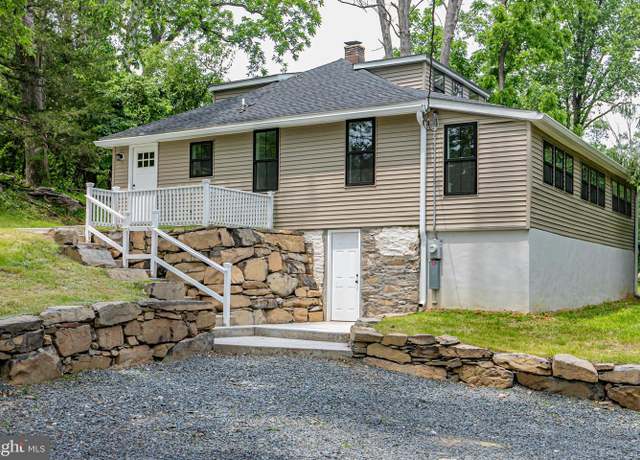 Property at 532 Hollow Rd, Skillman, NJ 08558, 3 beds, 1.5 baths