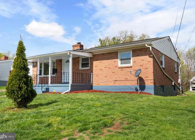 Property at 1005 Pennsylvania Ave, Winchester, VA 22601, 3 beds, 2 baths