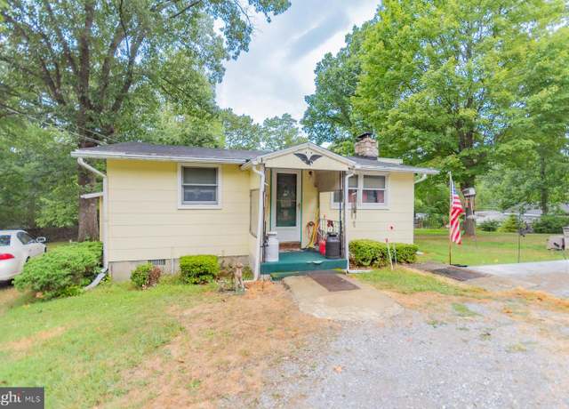 Property at 1227 Rolling Ln, Harpers Ferry, WV 25425, 2 beds, 1 bath