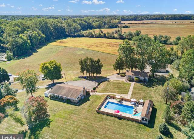 Property at 5756 Summit Bridge Rd, Townsend, DE 19734, 7 beds, 6 baths