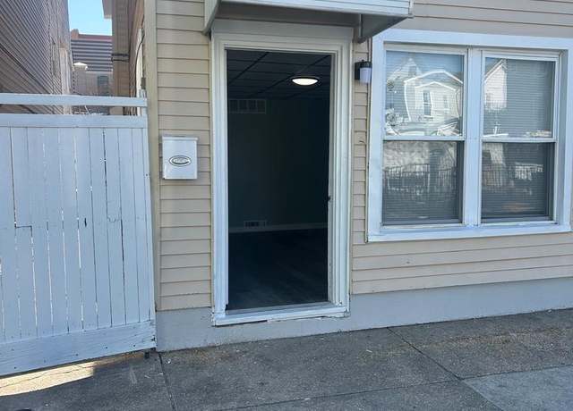 Property at 32 S Bellevue Ave, Atlantic City, NJ 08401, 4 beds, 2 baths