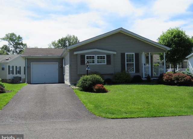 Property at 207 Spring Meadow Cir, New Hope, PA 18938, 2 beds, 2 baths
