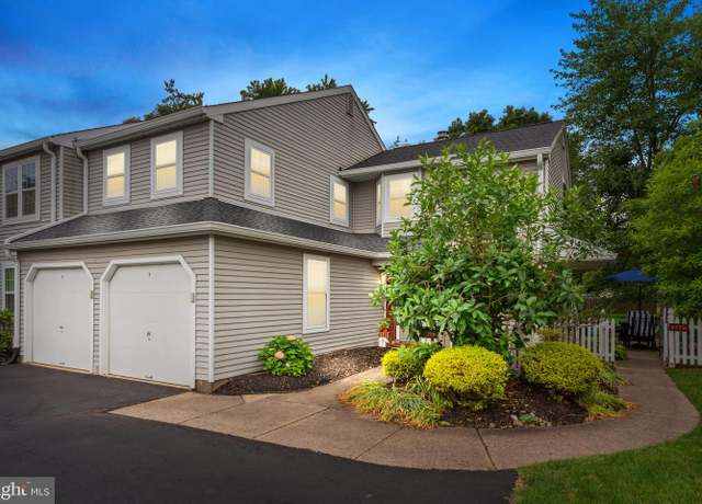 Property at 617-B Rose Hollow Dr, Yardley, PA 19067, 2 beds, 2 baths