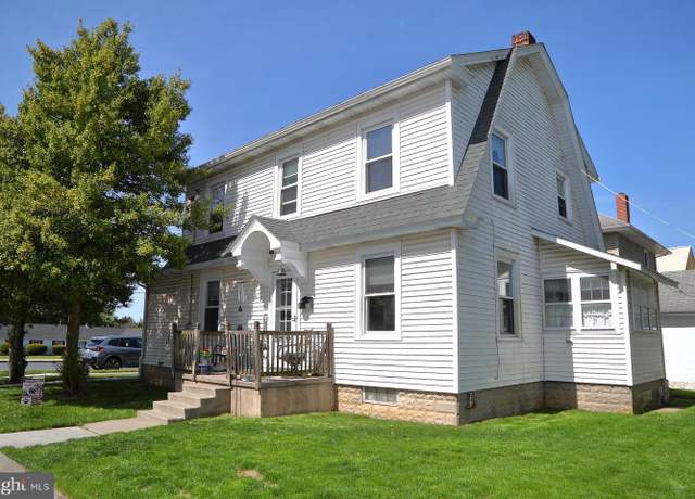 Property at 903 Wood St, Mount Joy, PA 17552, 3 beds, 2 baths