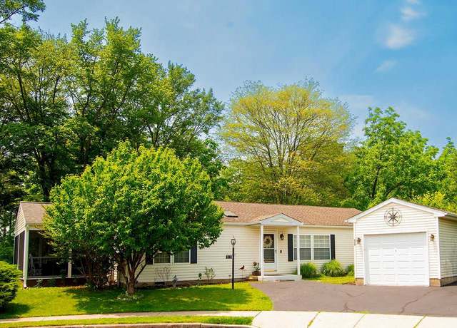 Property at 312 Farm Ln, North Wales, PA 19454, 2 beds, 2 baths