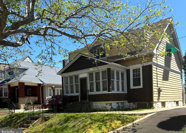 Property at 7251 Lawndale Ave, Philadelphia, PA 19111, 3 beds, 2 baths
